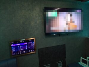 中国語カラオケ　KTV　室内